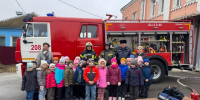 Каски, шланги и вопросы без конца: дошкольники побывали в гостях у пожарных Волоколамска - Regions.Ru